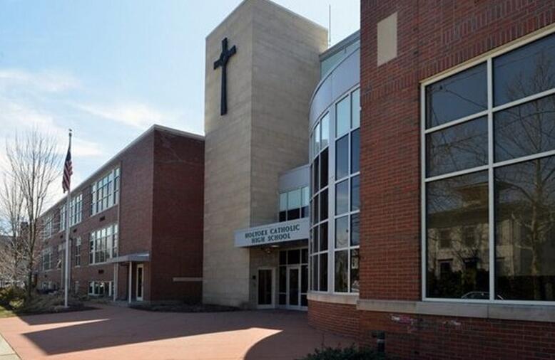 Holyoke Catholic High School/Pope Francis high School霍利奥克天主教高中